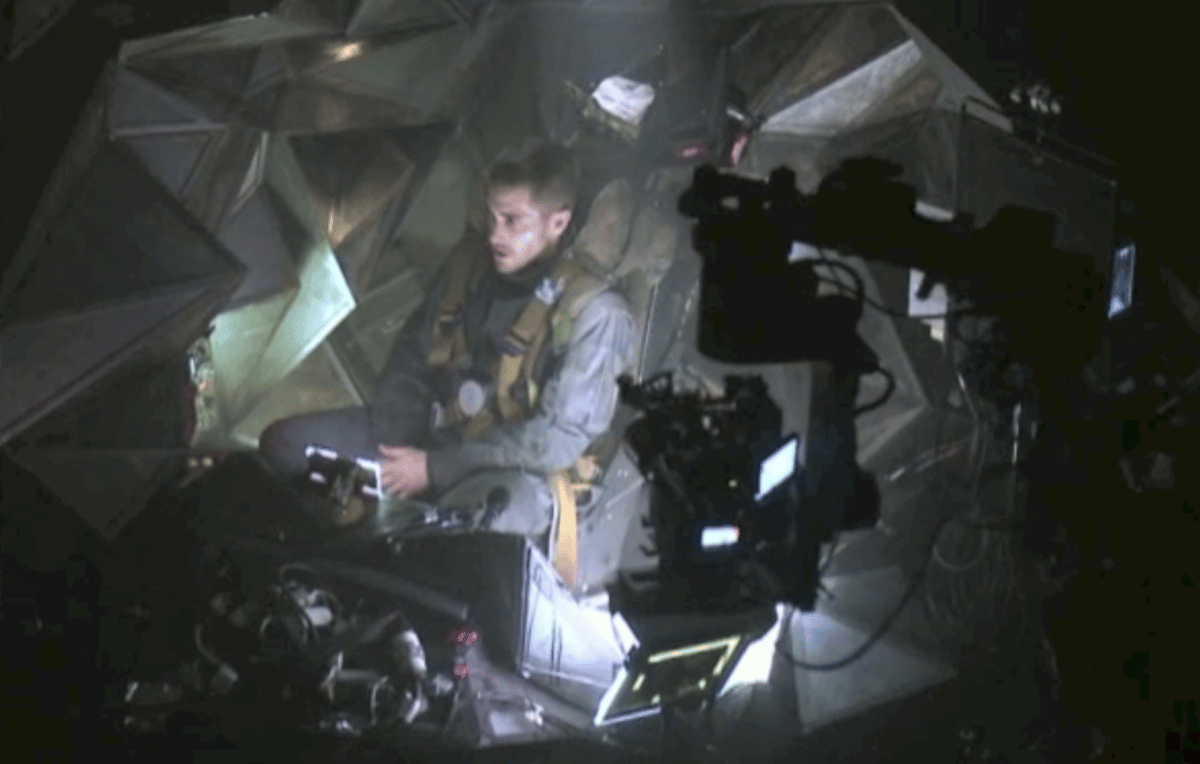Mo-Sys Lambda filming scene with Jake Gyllenhaal in time machine.