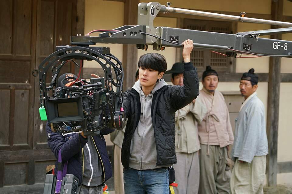 Prepping G50 for shooting scene for Korean movie "Goong Hap", a romantic tale set in historical Korea.