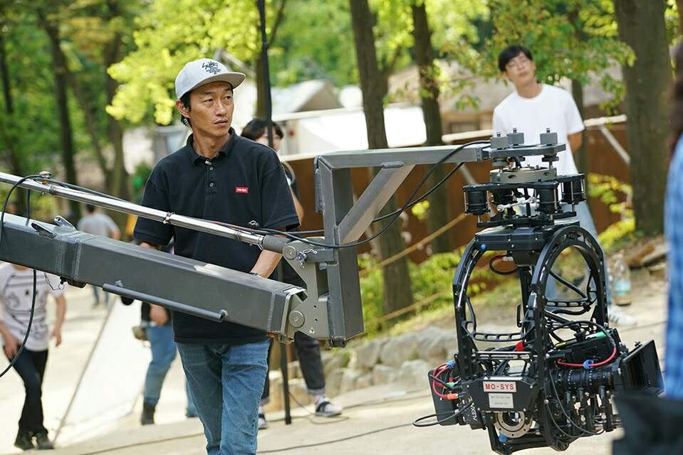 Key grip Hoon Jung used the G50 on a GF8 throughout the production of "Goong Hap".